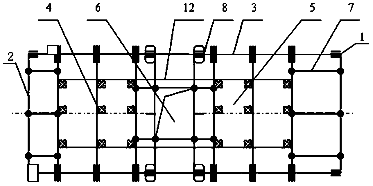 Folding type snow and rain prevention device of sealing-tape machine