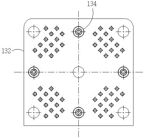 Automatic parallel movable template assembly, automatic parallel static template assembly, and emission device thereof