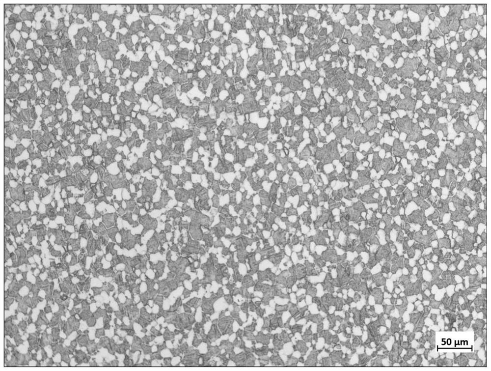 Processing method of ultra-low-gap medium-strength high-toughness titanium alloy thick plate