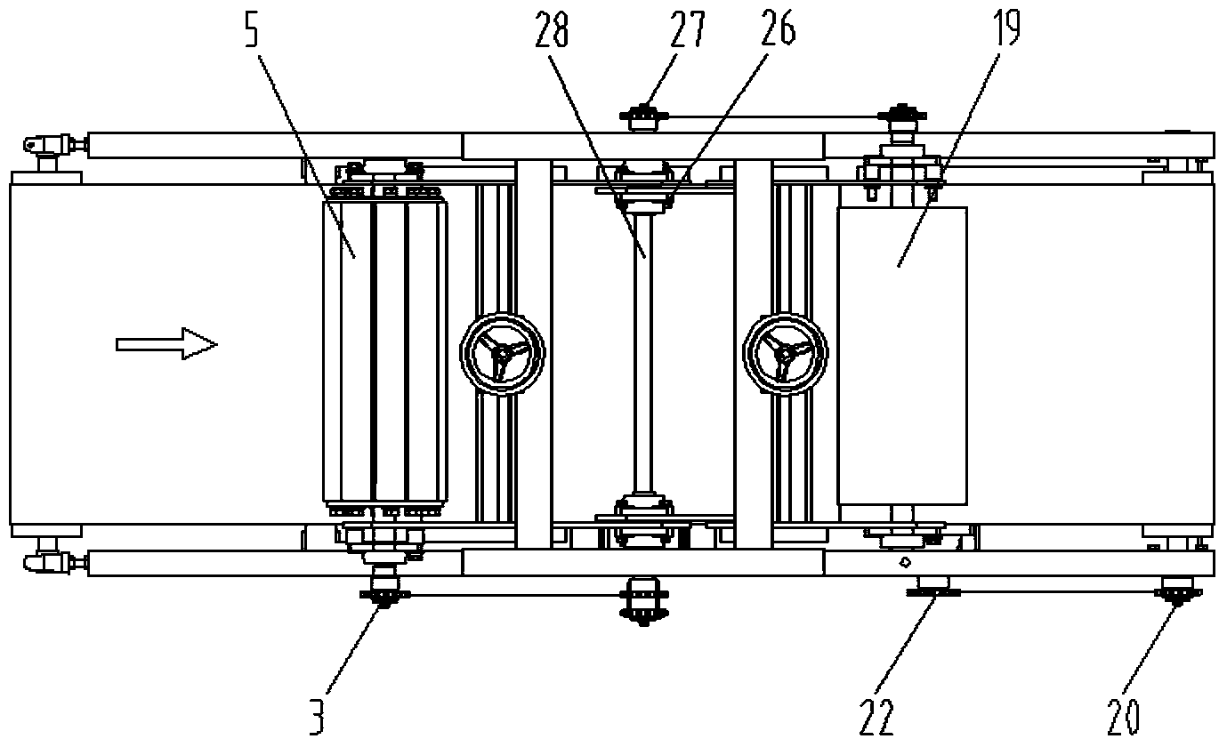 Integral type conveyer with double compression rollers