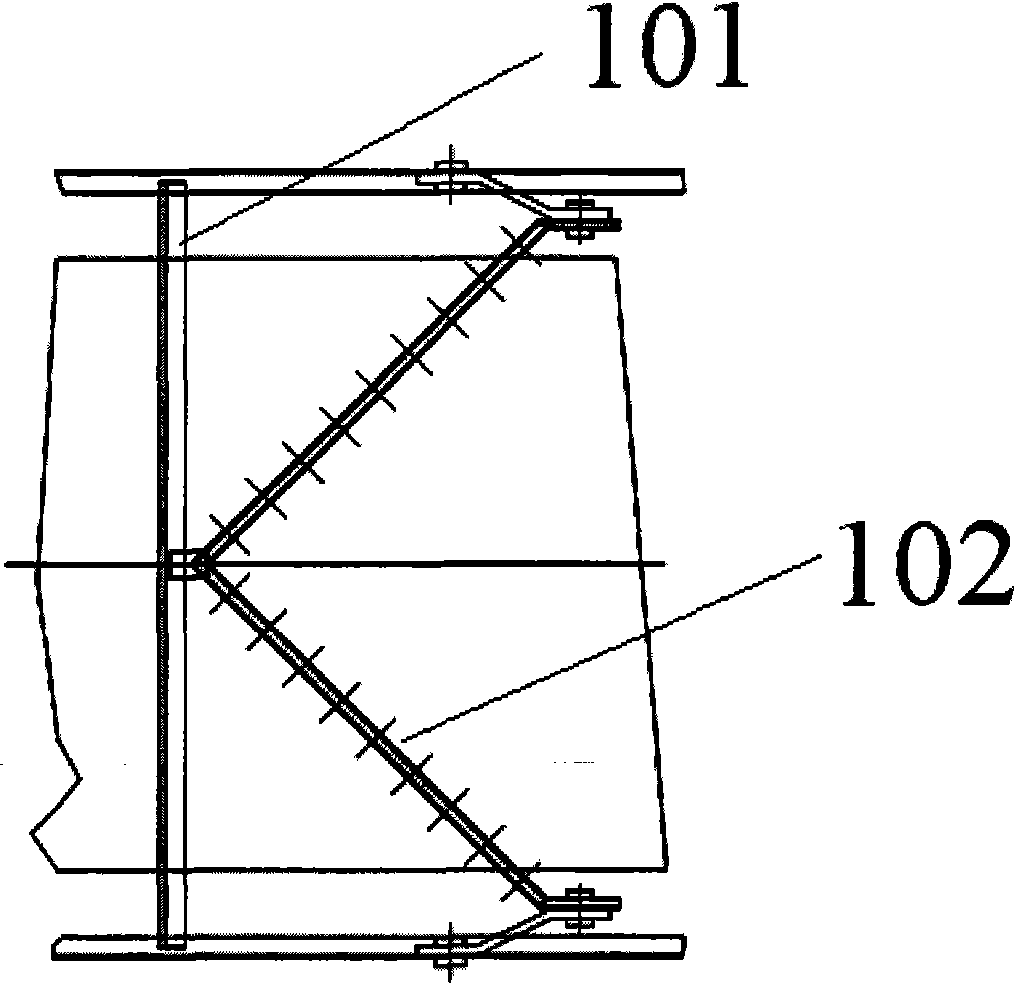 Belt conveyor comprising cleaning device