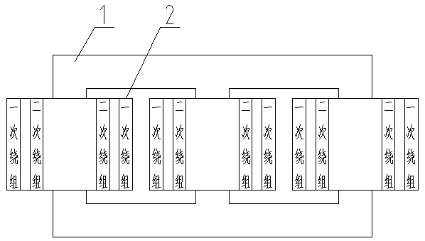 Distribution transformer with staggered windings