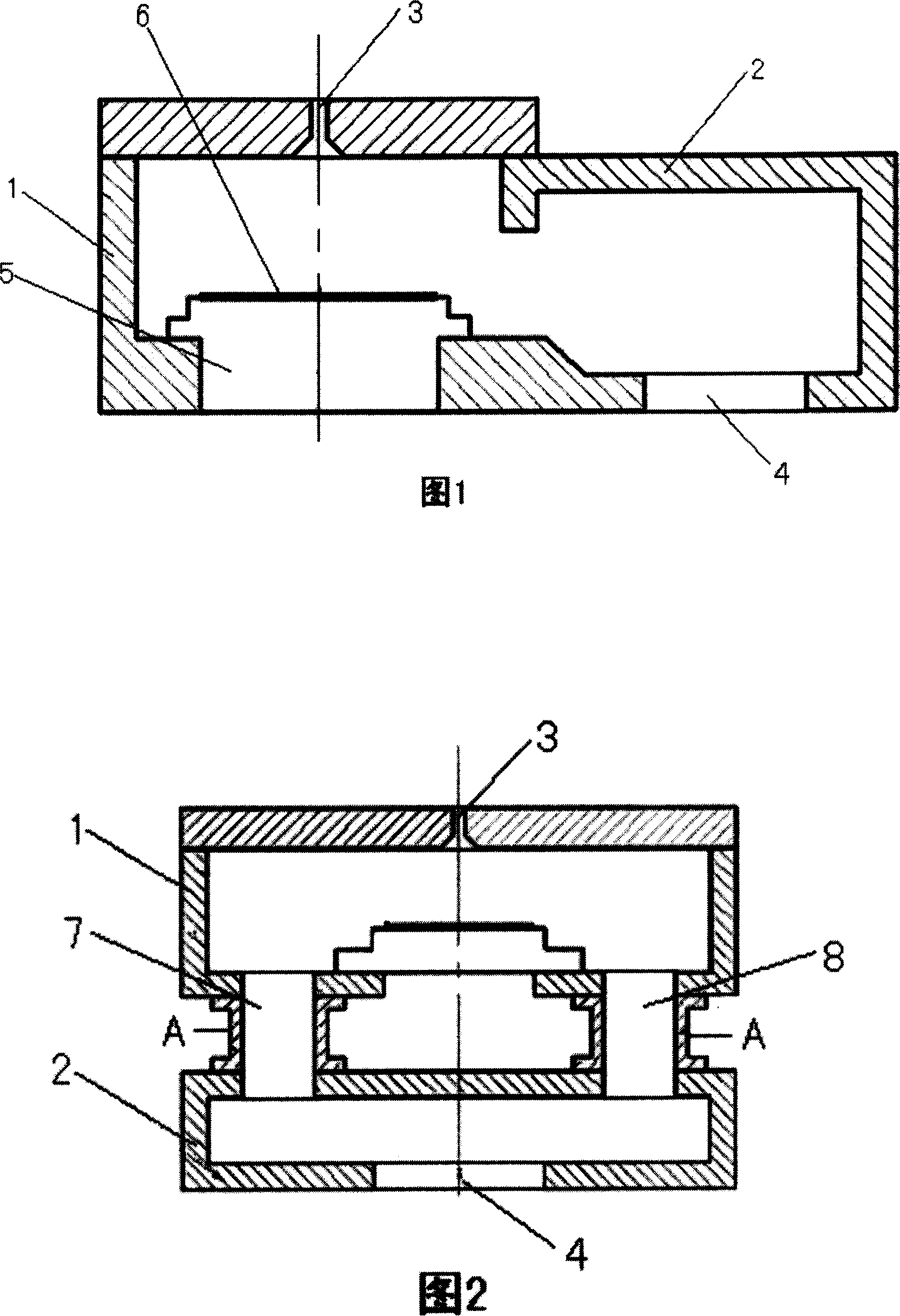 Lower-extraction type etching device