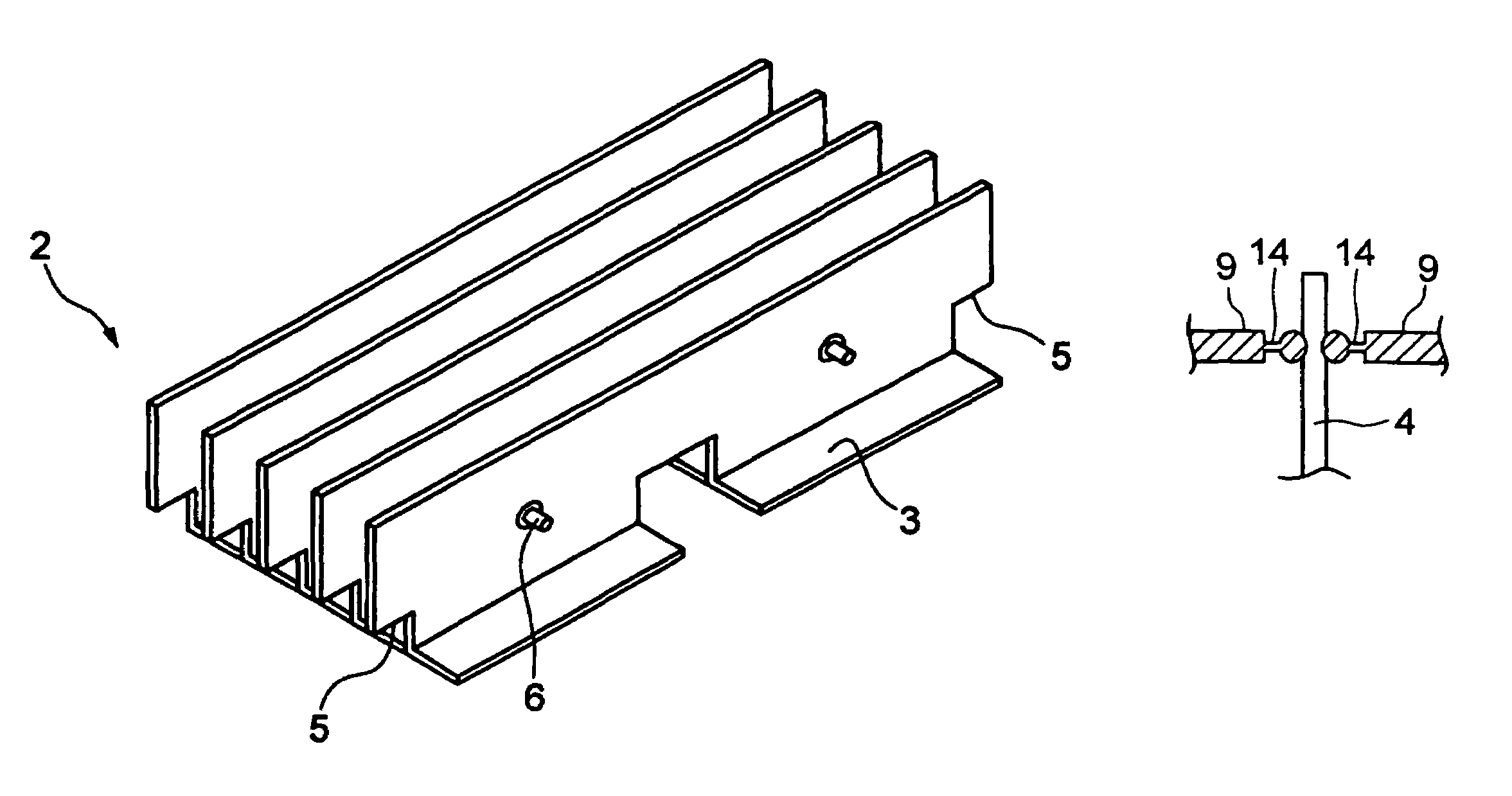 Heat sink with heat dissipating fins and method of manufacturing heat sink