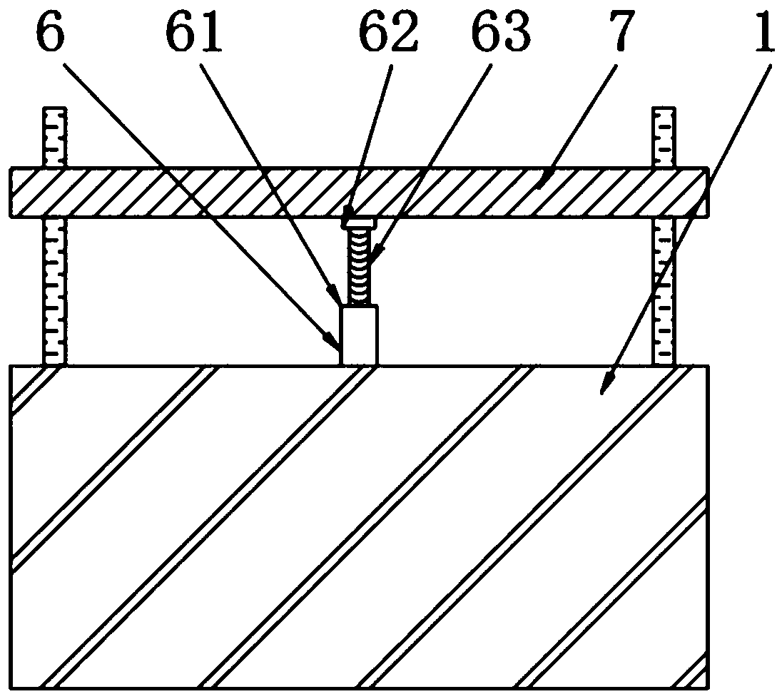 Fastening mechanism convenient to operate