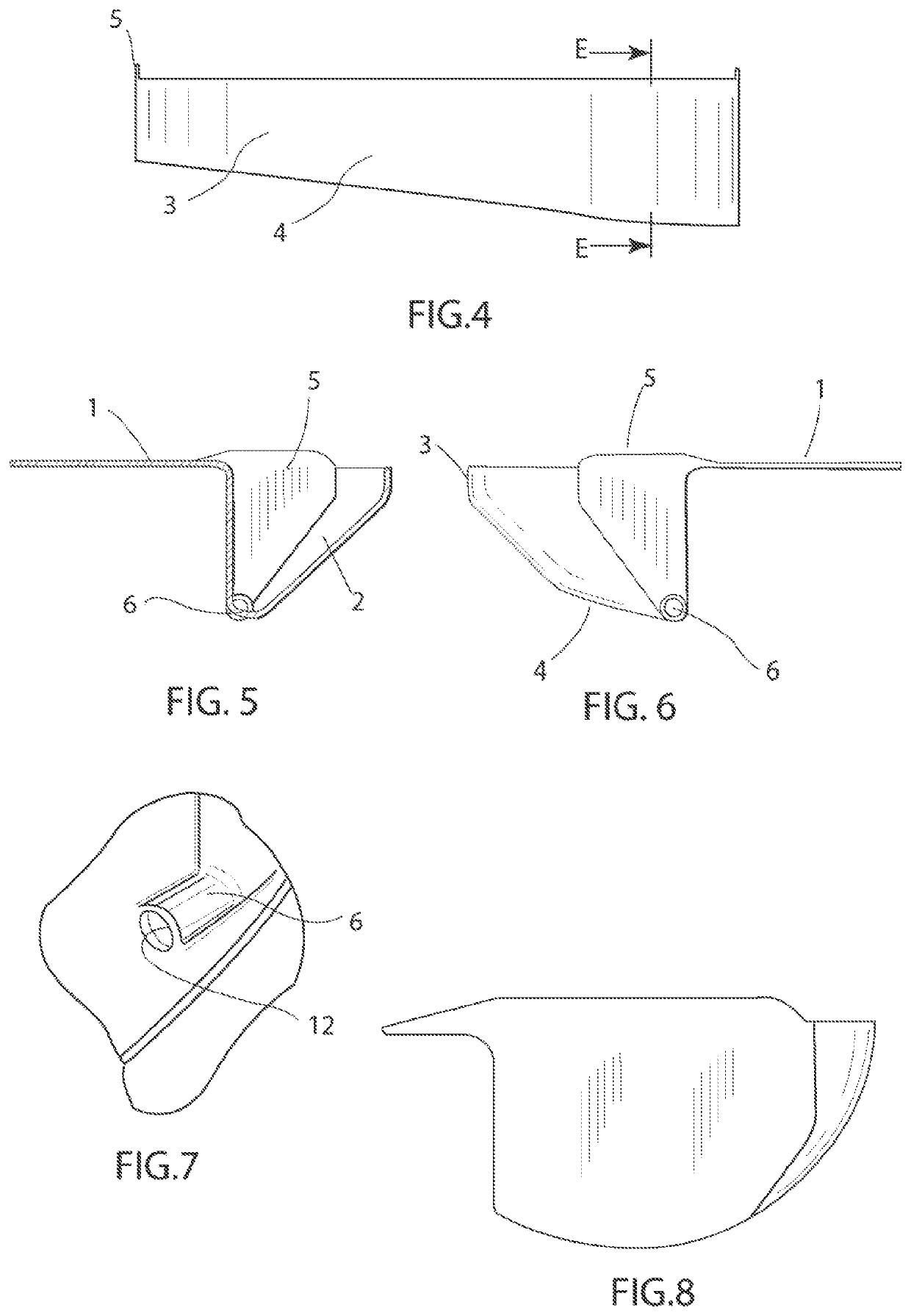 Fluid collection device, related apparatus and method of using the same