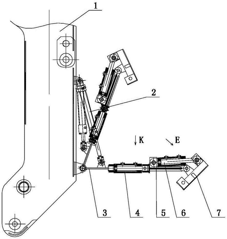 Automatic electrolytic cell sealing cover grabbing device