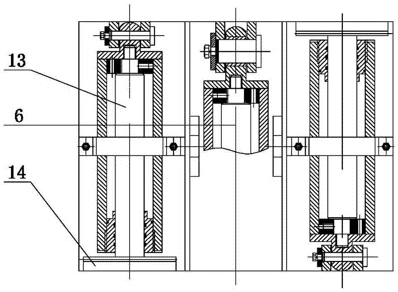 Automatic electrolytic cell sealing cover grabbing device