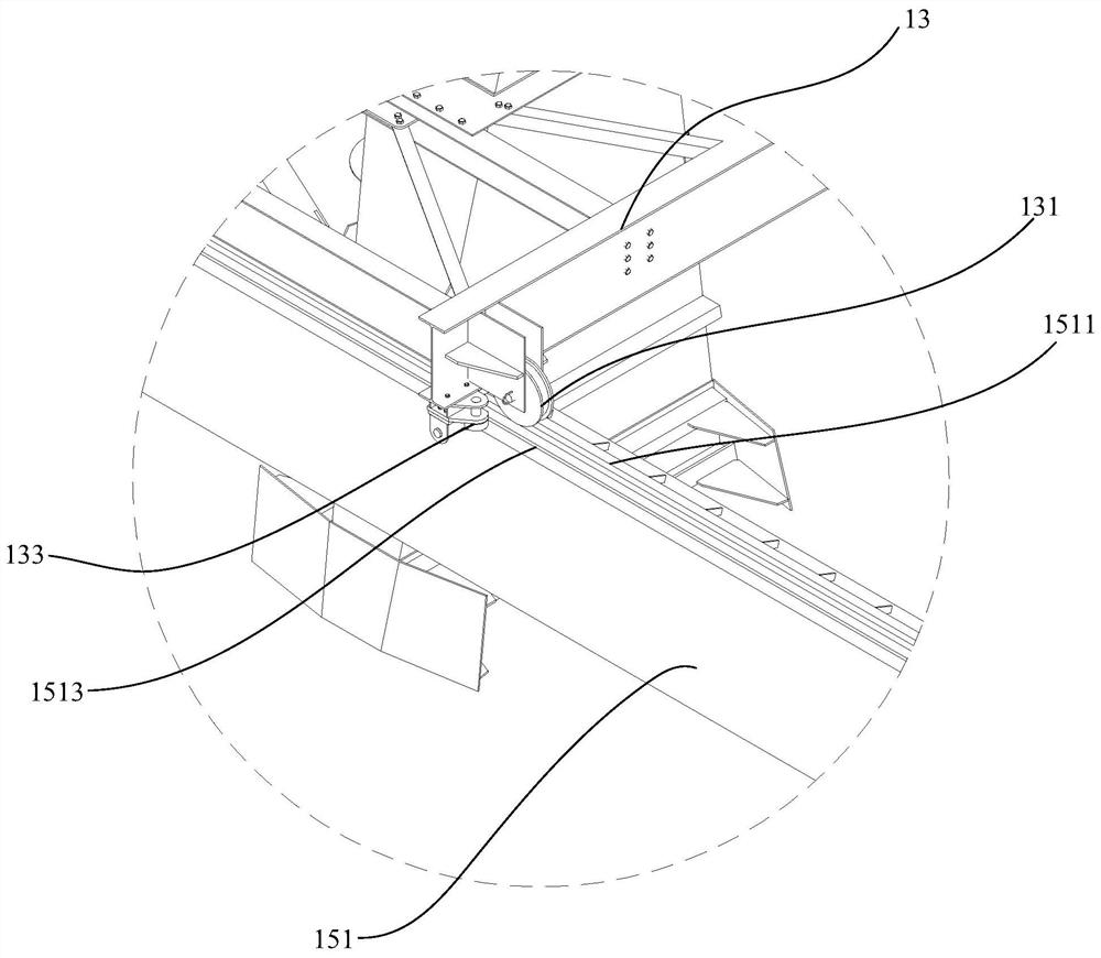 Automatic paver system with movable blanking structure and its working method