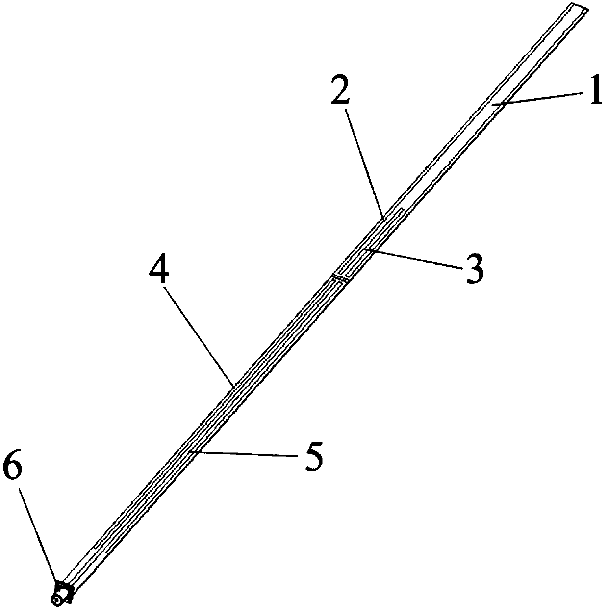 High-efficiency broadband omnidirectional whip antenna