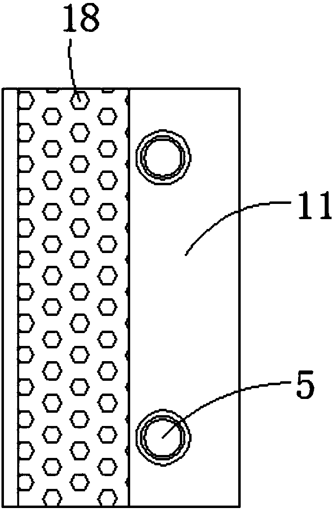 Roller scraper of resin granulator