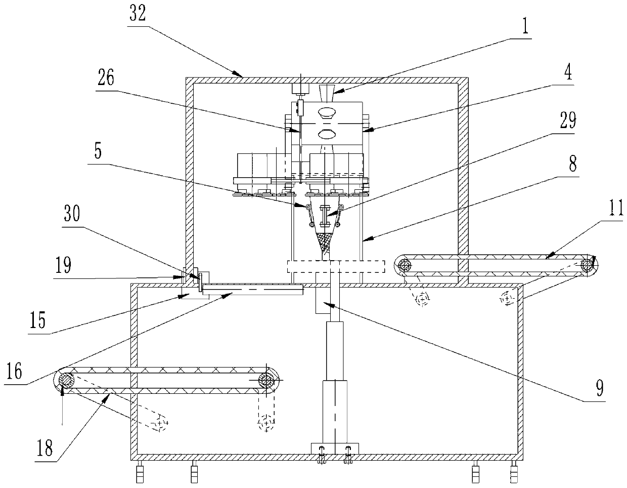 Automatic continuous apple packaging machine