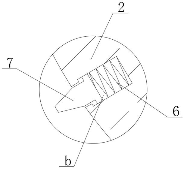 Sprayer with spraying head convenient to change