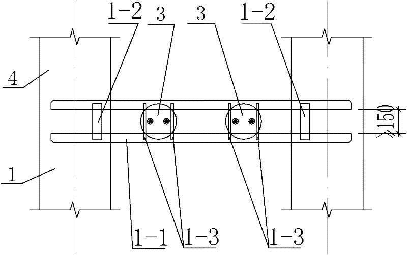 Foundation pit side wall prestressed anchor rod spreader beam row pile enclosing structure