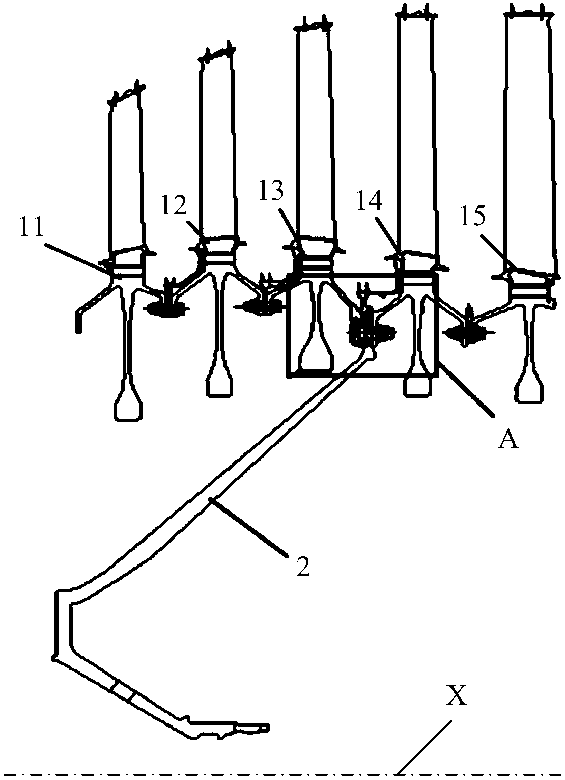 Bolt connection structure and method for connecting low-pressure turbine disk and rotor support cone arm