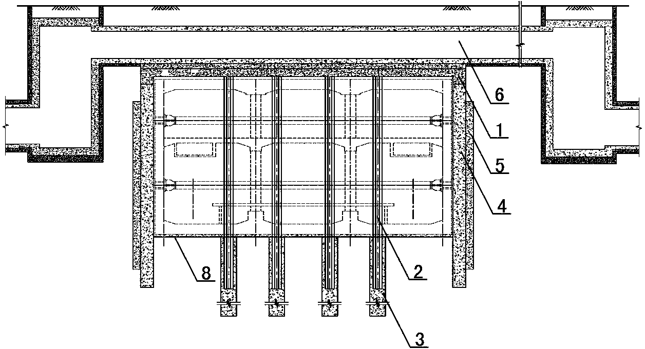 Bearing platform for heating pipe channels to stride reserved subway station and construction method thereof