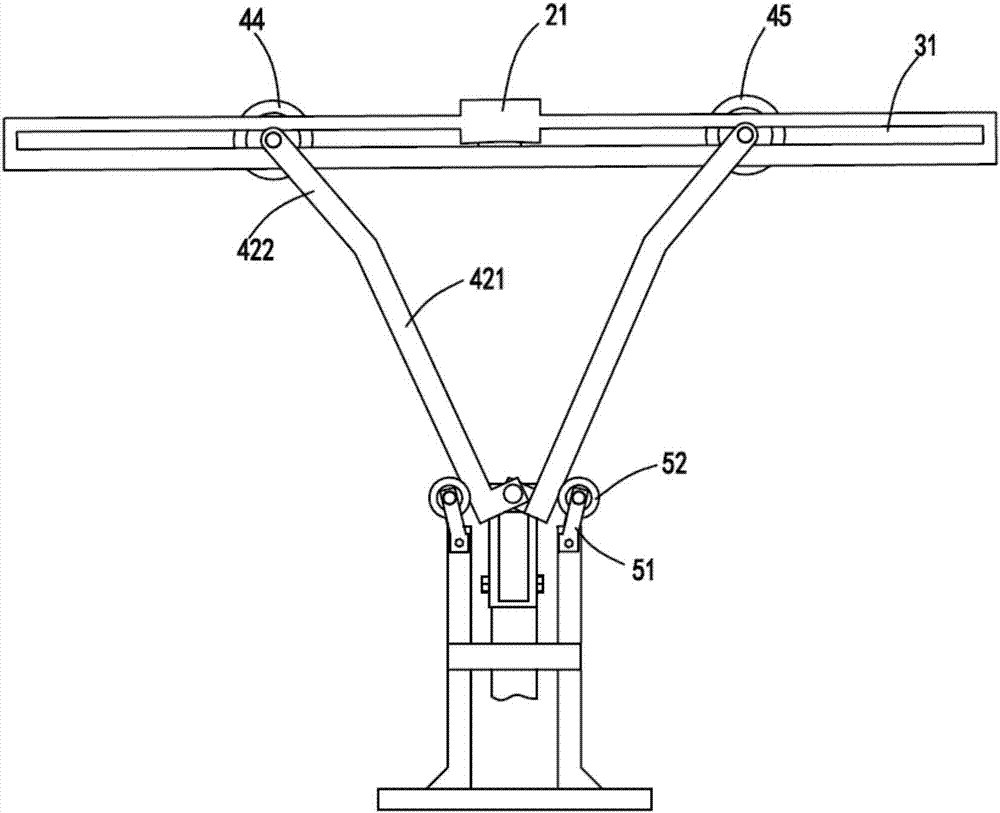 Rolling type leveling mechanism