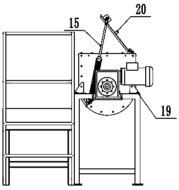 Crushing type concrete recycling device