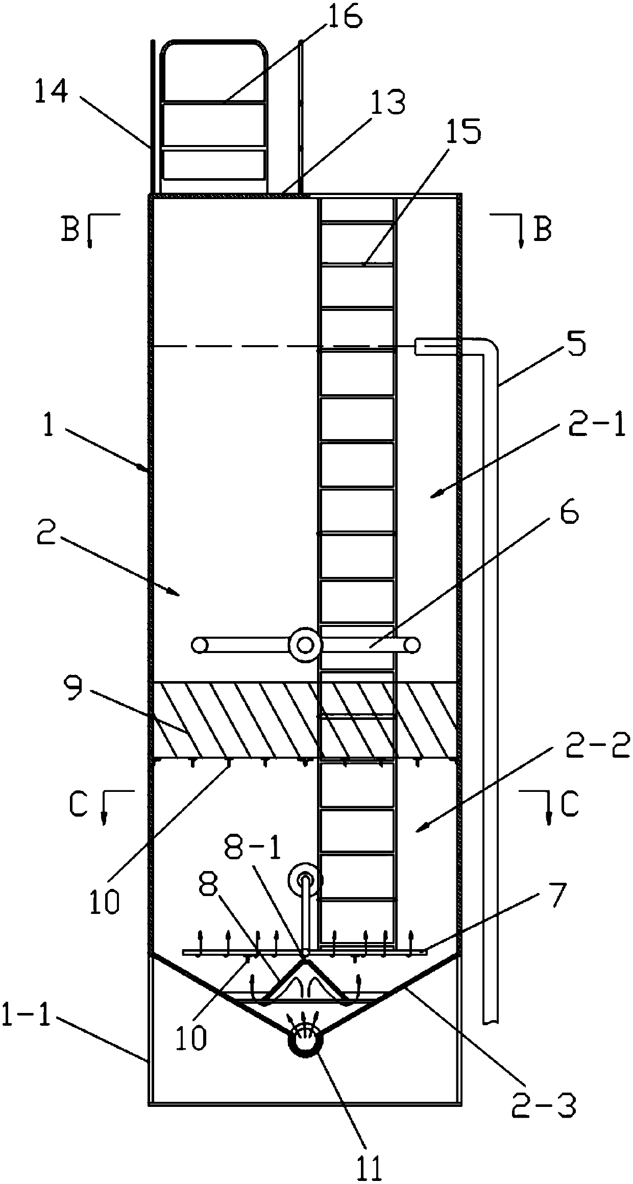 A vertical container type intermittent activated sludge process sewage treatment device