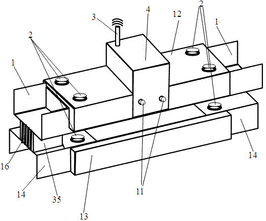 Busbar voltage detecting system and fault diagnosis method based on wireless sensor network (WSN)