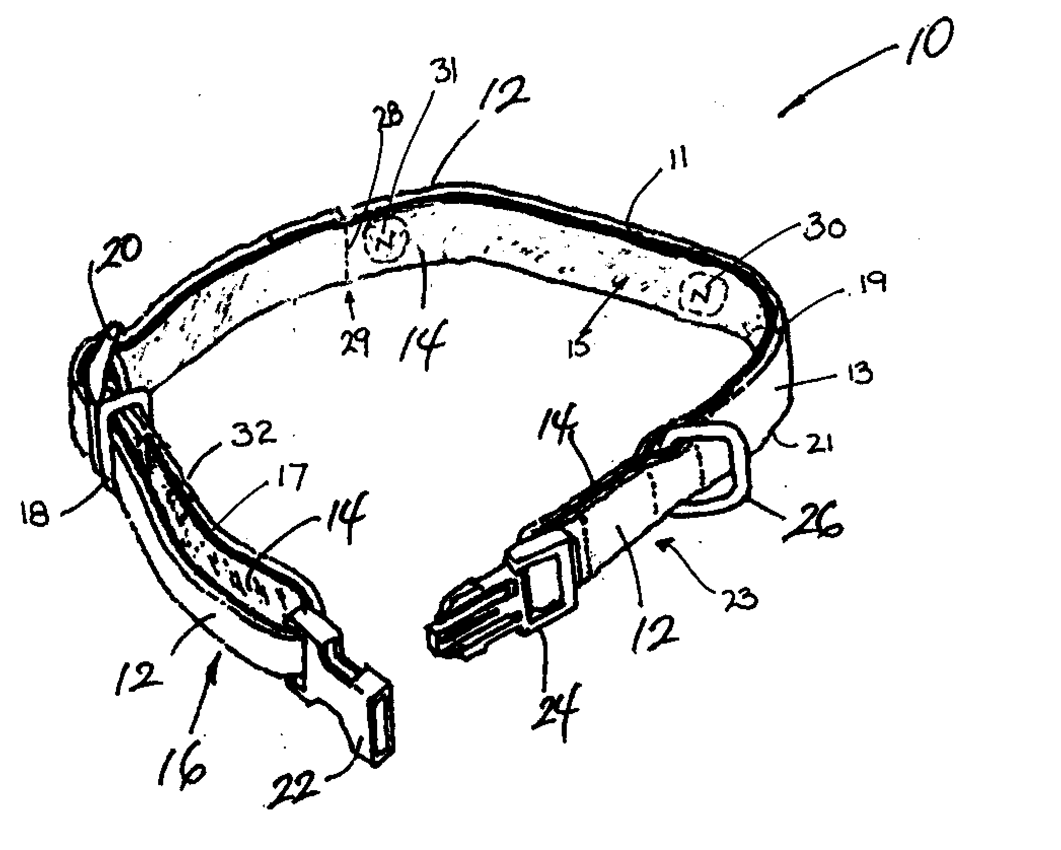 Pet collar to reduce shedding