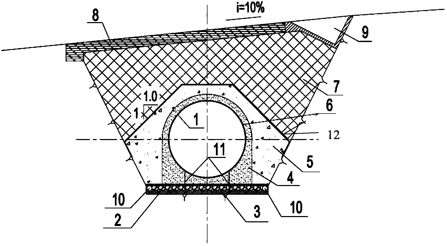 Embedded fixing structure for diversion steel penstock of hydropower station