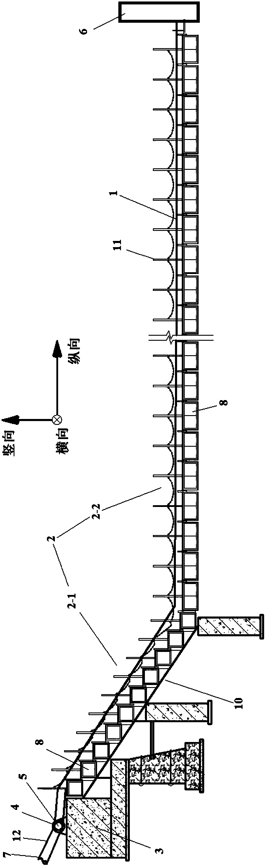 A telescopic floating pipe bridge applied to floating pumping stations