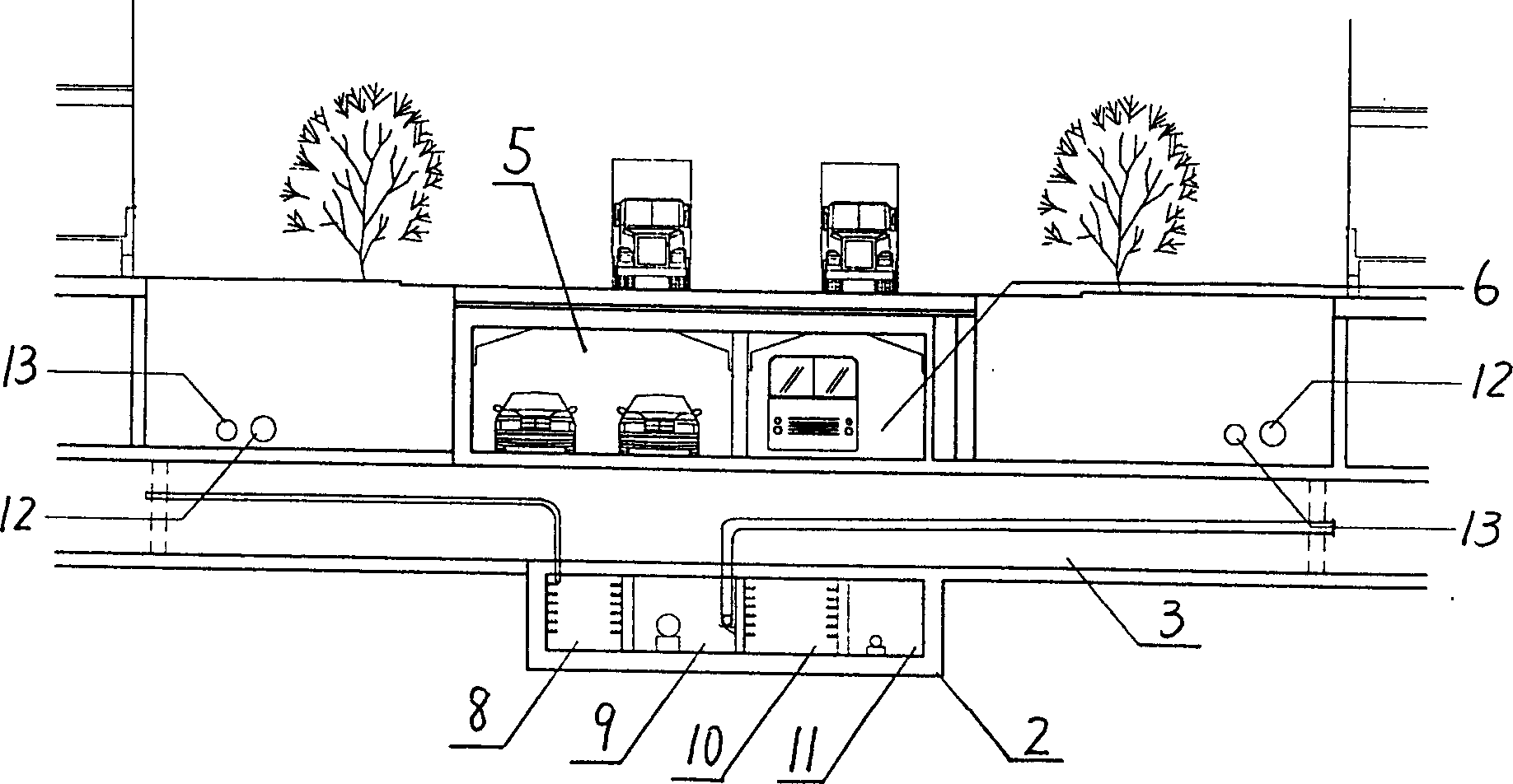 Underground comprehesive pipe gallery and system for comprehensive developing and utilizing underground space