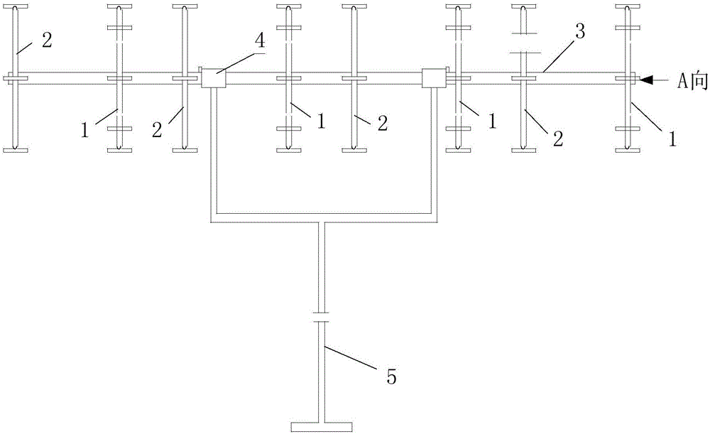 Wide-narrow row combined with wide-narrow spacing hole-staggered planting method for rice