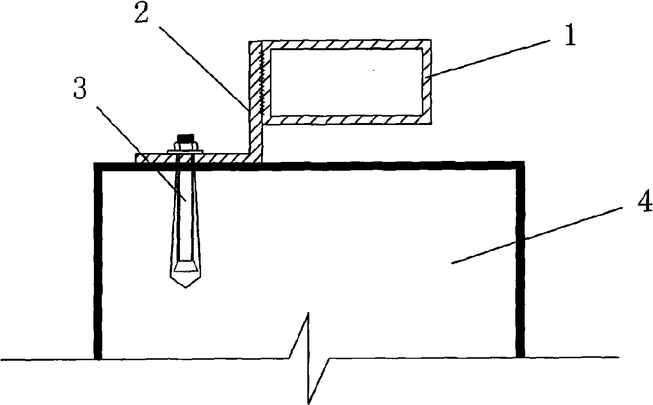 Installation construction method of aluminum alloy window equipped with steel auxiliary frame