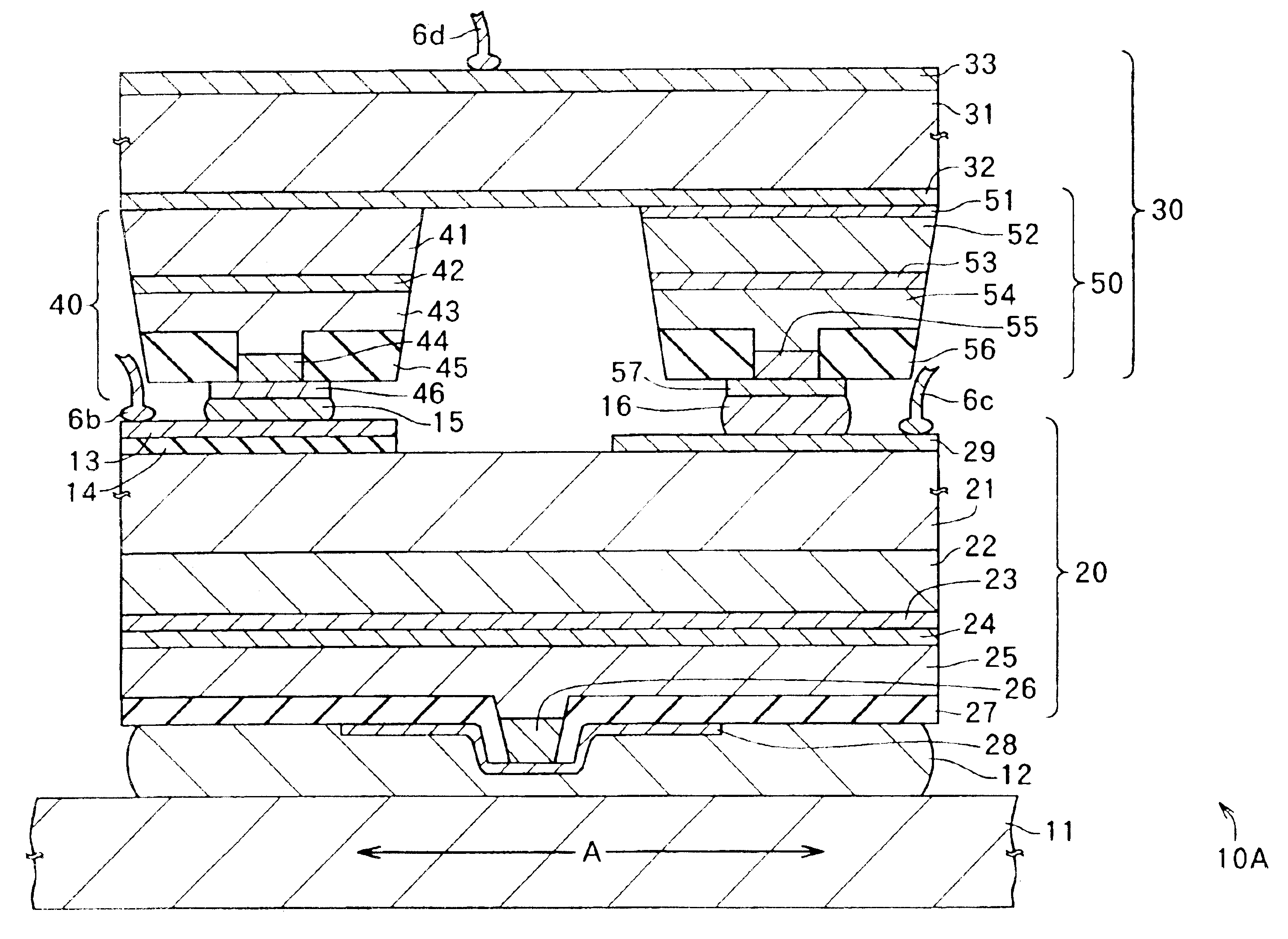 Semiconductor light emitting device with stacked light emitting elements