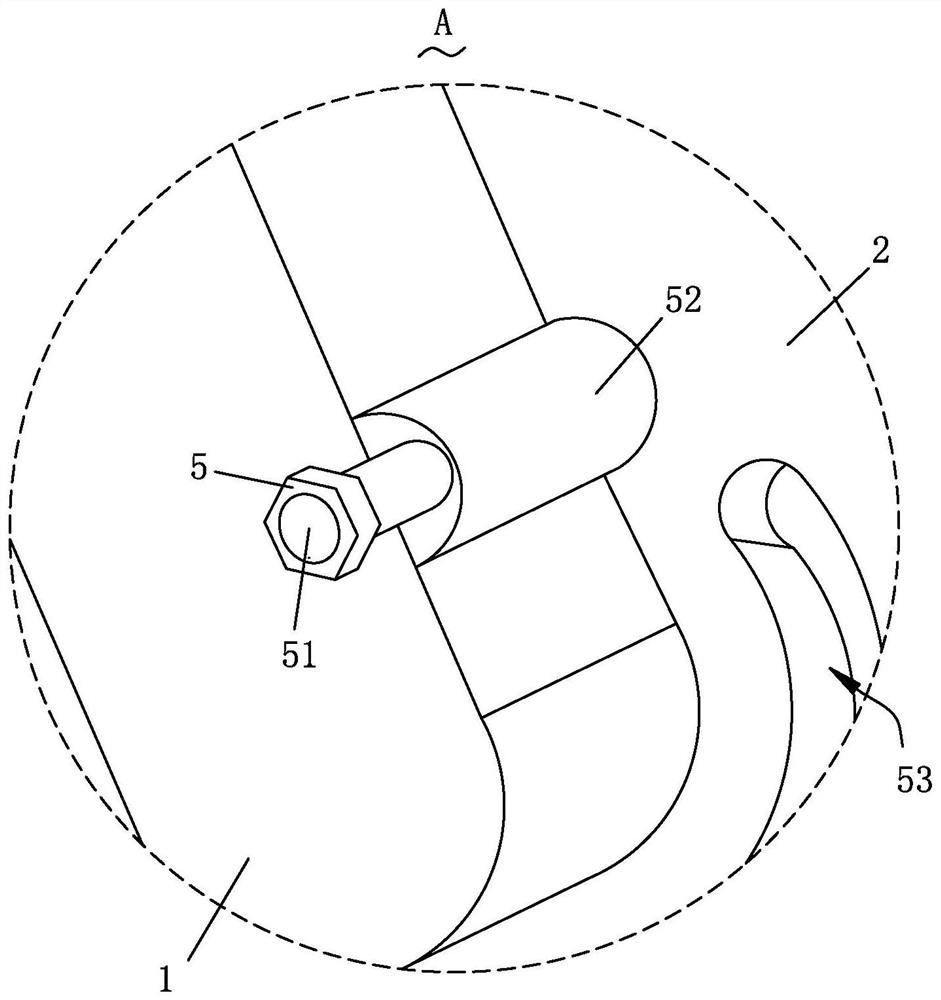 Uniform watering mechanism for foundation structure concrete construction