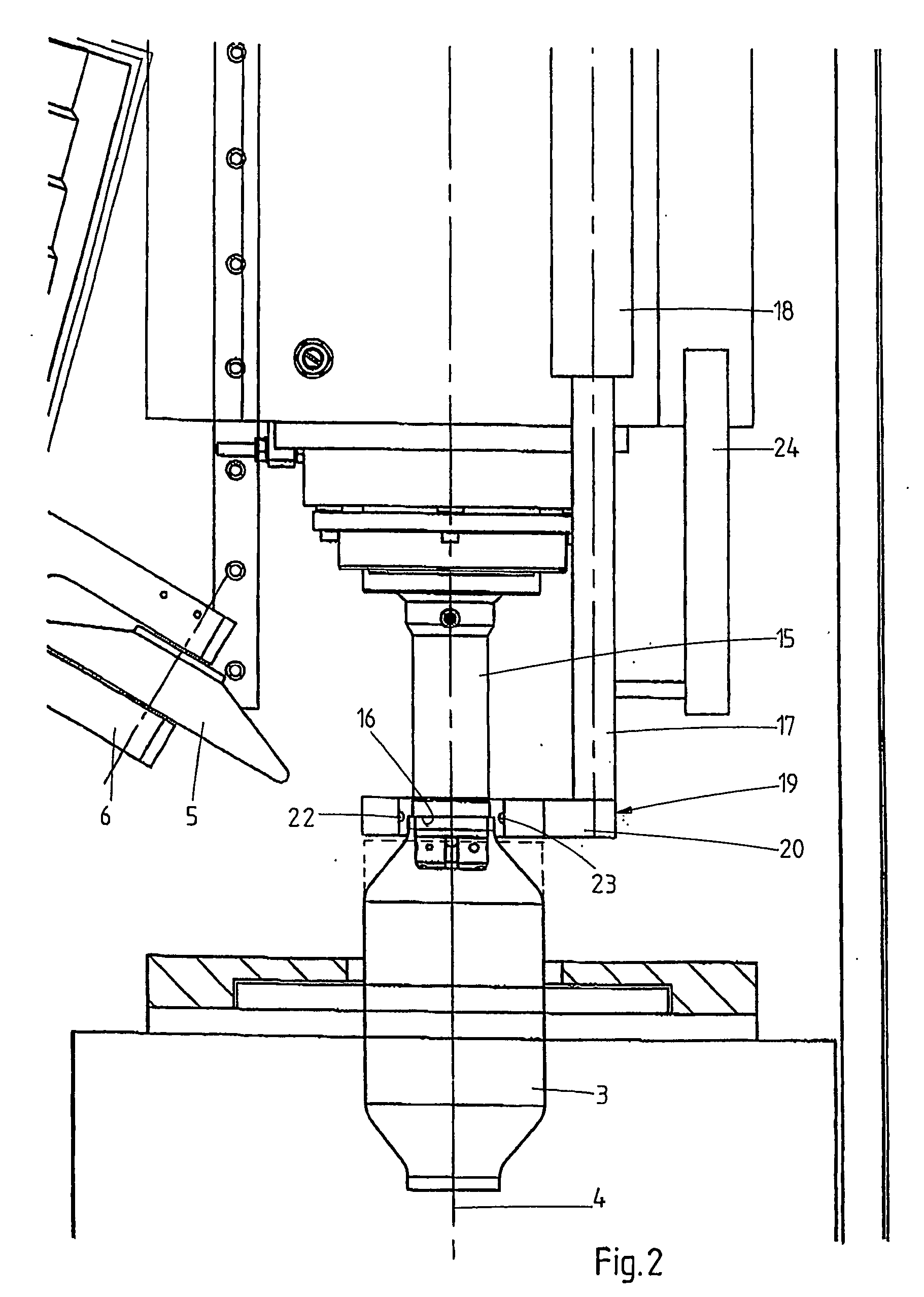 Method and forming machine for deforming a workpiece