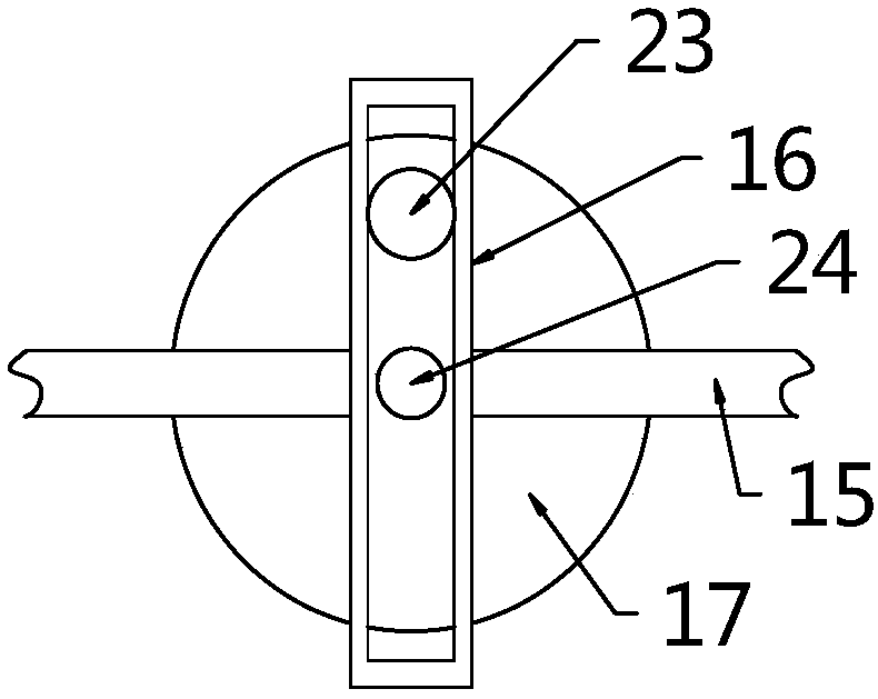 Swinging type pesticide spraying device capable of uniformly mixing pesticide liquid