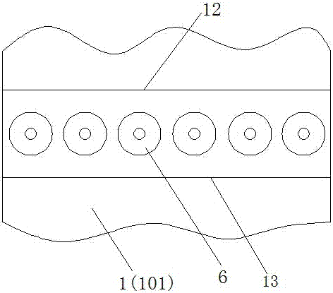 Ultrasonic and microwave combined reaction system that can improve opening and closing stability