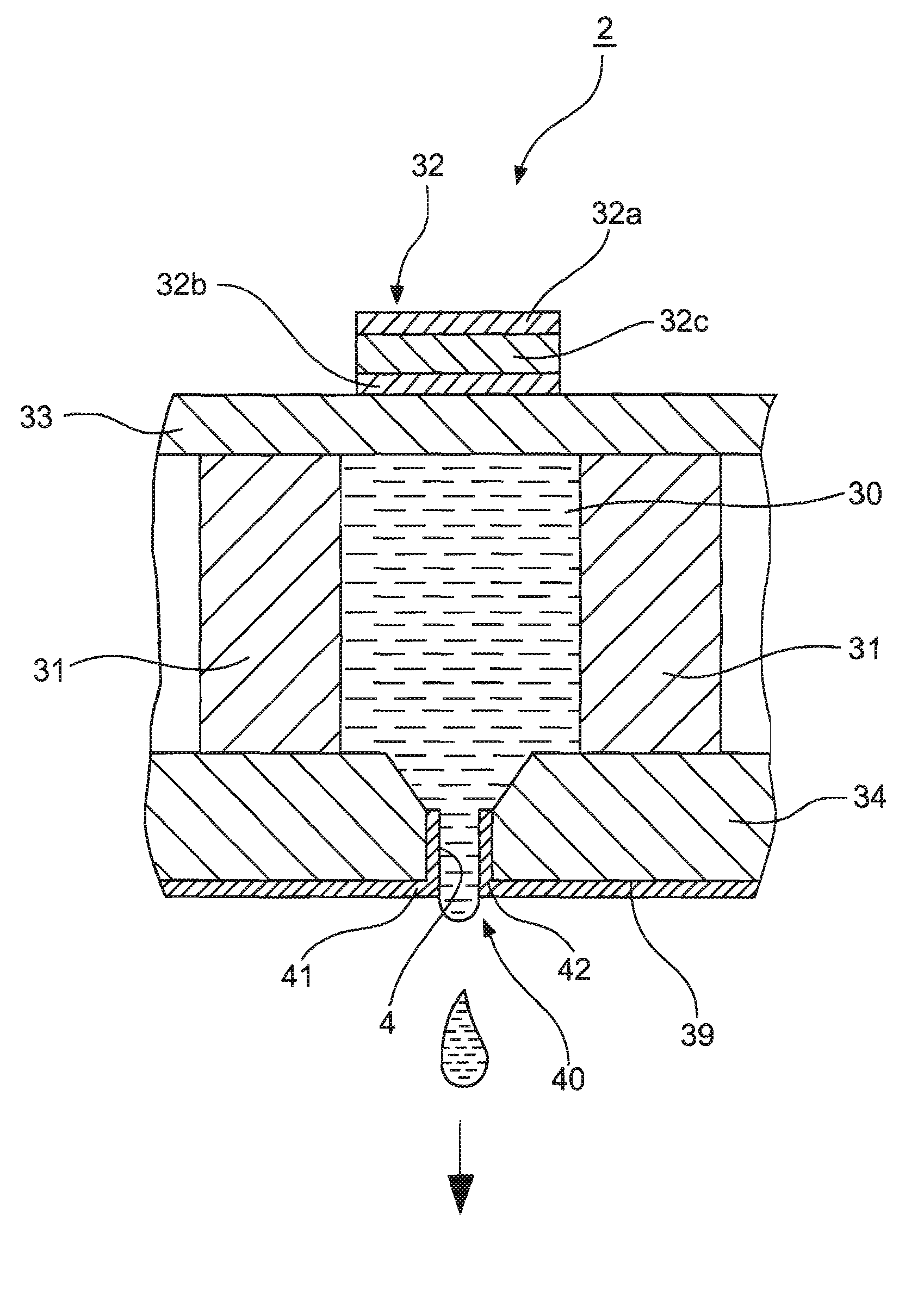 Droplet discharging head and droplet discharging apparatus