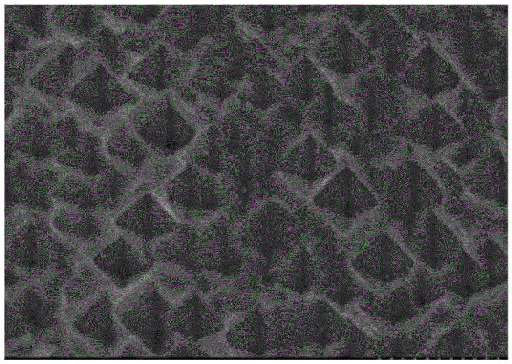 Polysilicon surface reverse pyramid structure and preparation method thereof