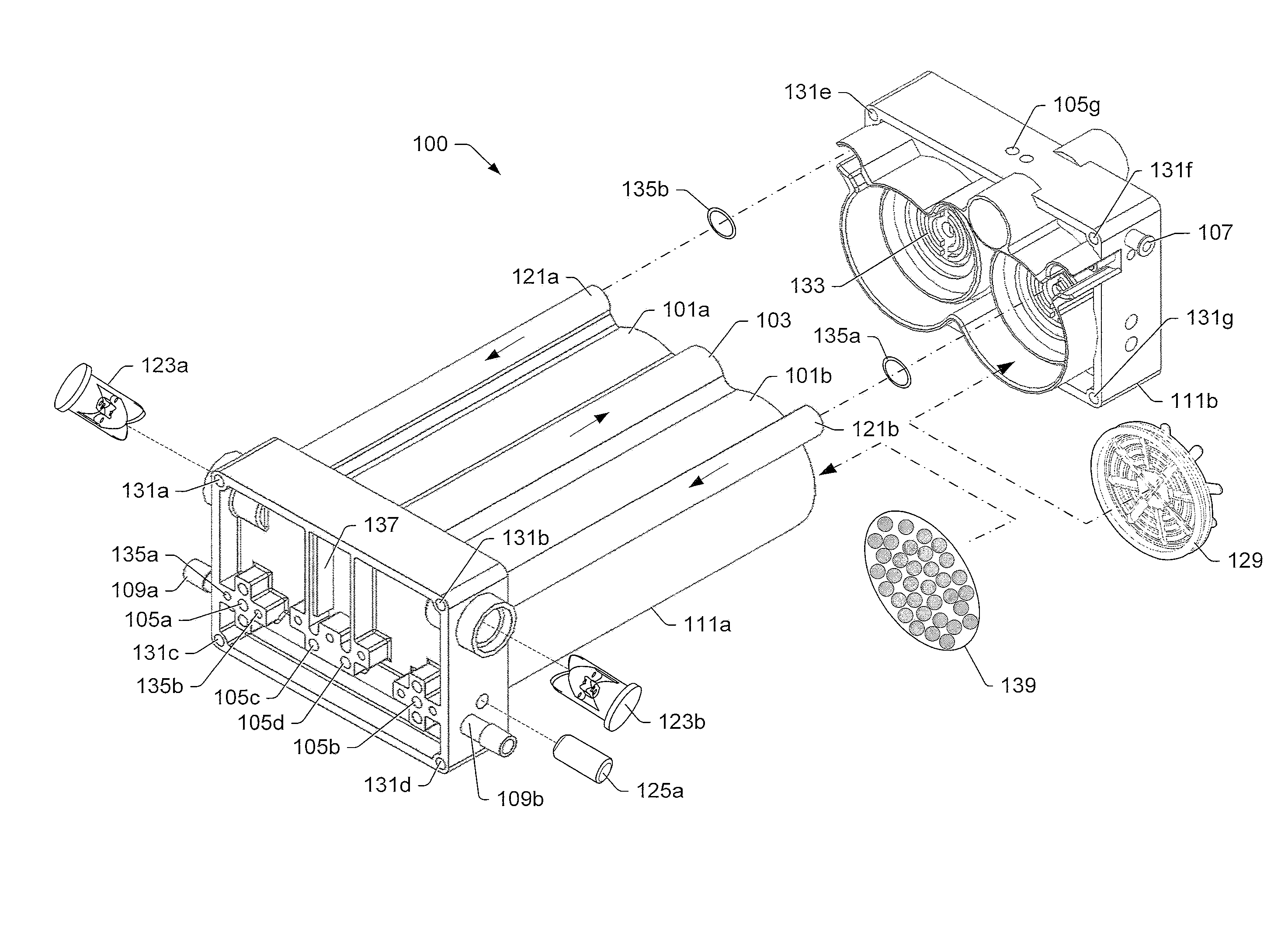 Oxygen concentrator apparatus and method having an ultrasonic detector