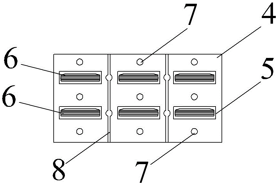 Loading and unloading device for elevator