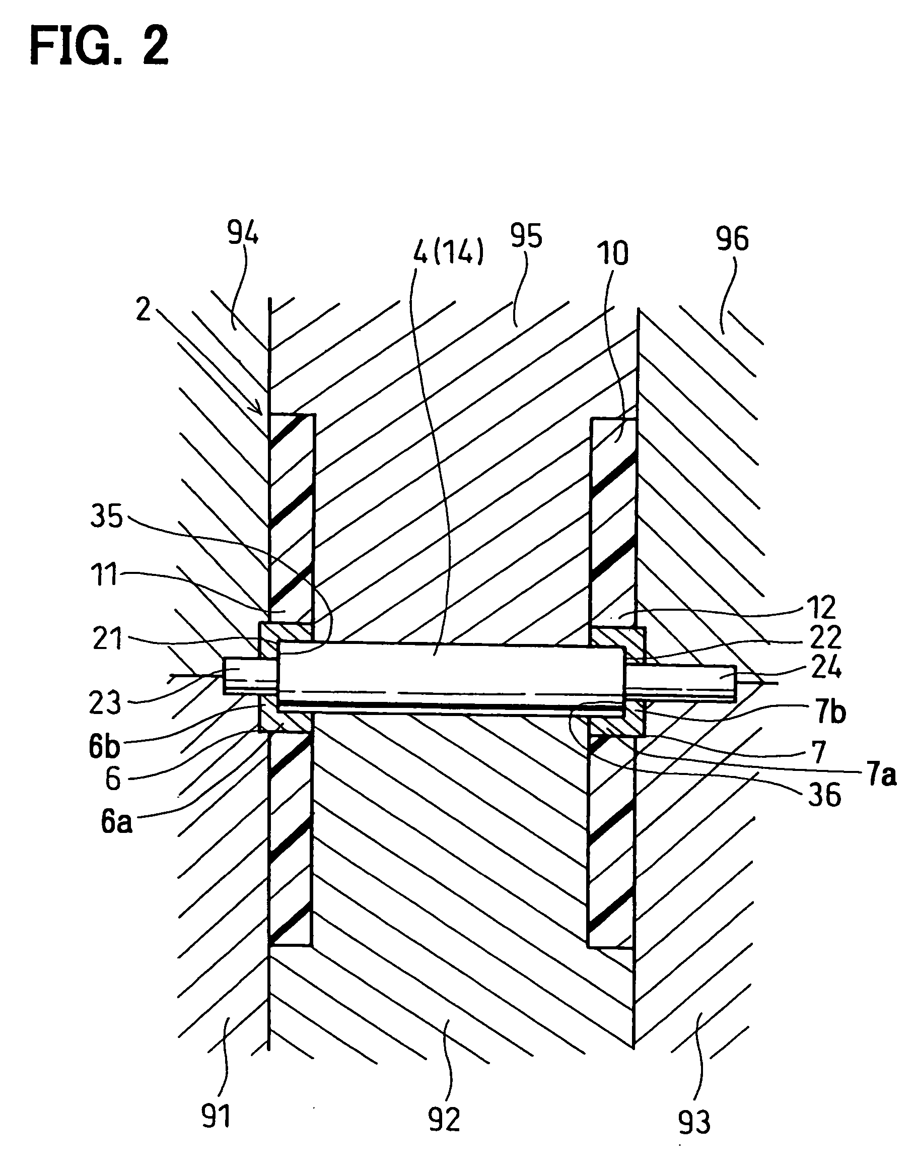 Throttle apparatus having axial displacement restricting structure