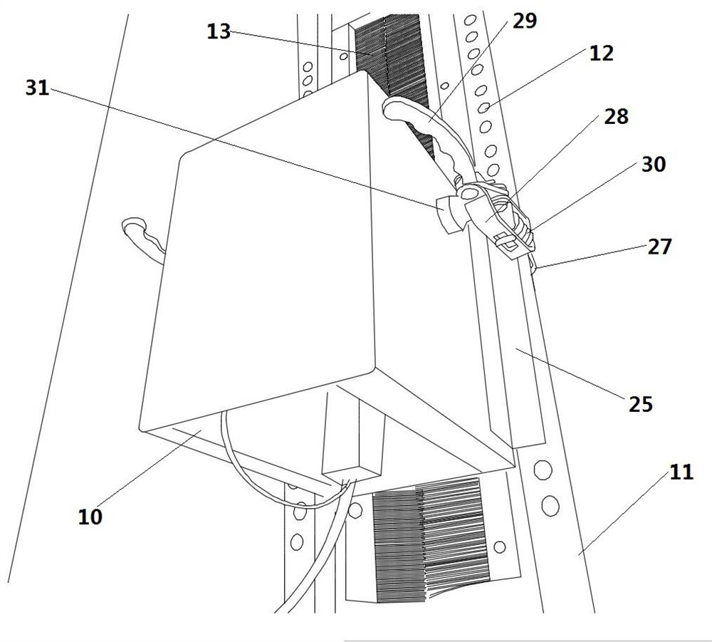 Material level detection device and method of straw baler