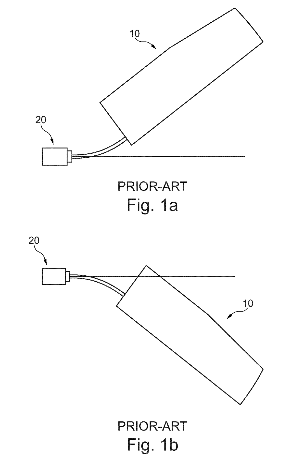 Connecting element for connecting a blade to the hub in an industrial axial fan, and blade system comprising said connecting element