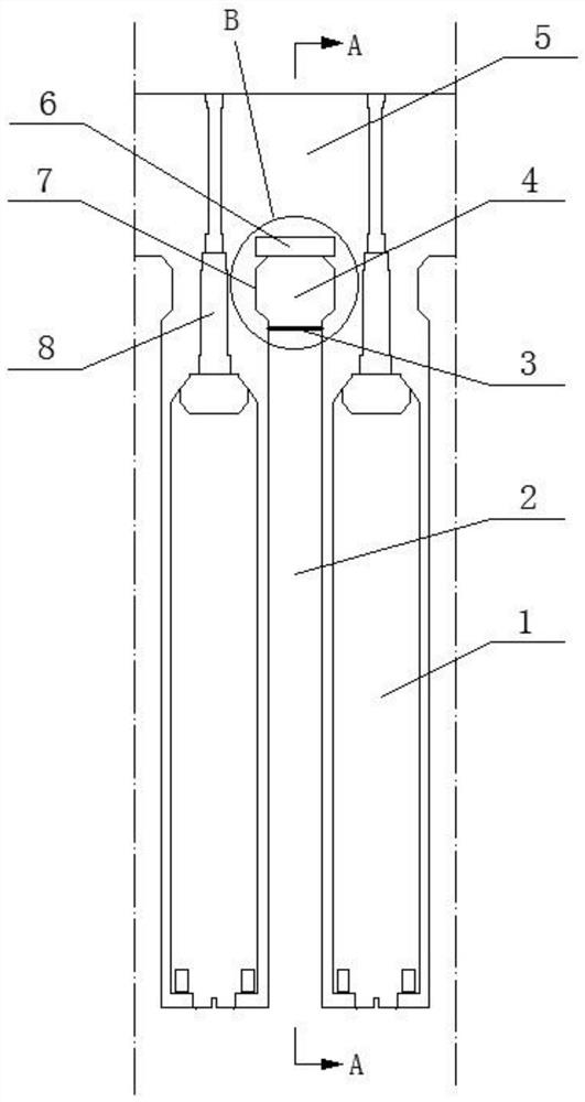 Coke oven carbonization chamber structure capable of reducing smoke emission