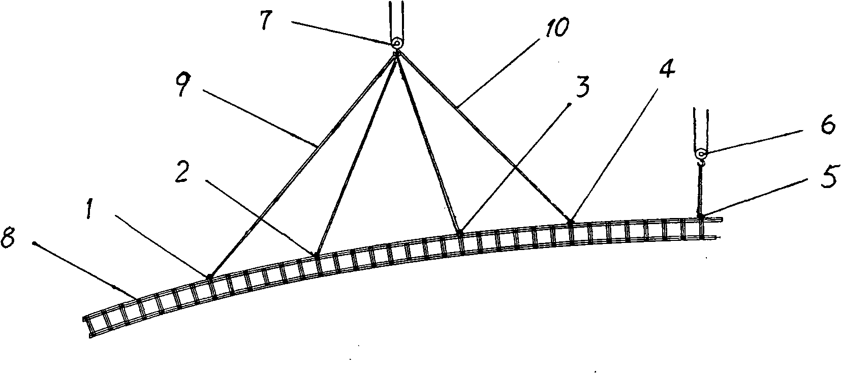 Construction method for hanging wide span arcuated open-web beam