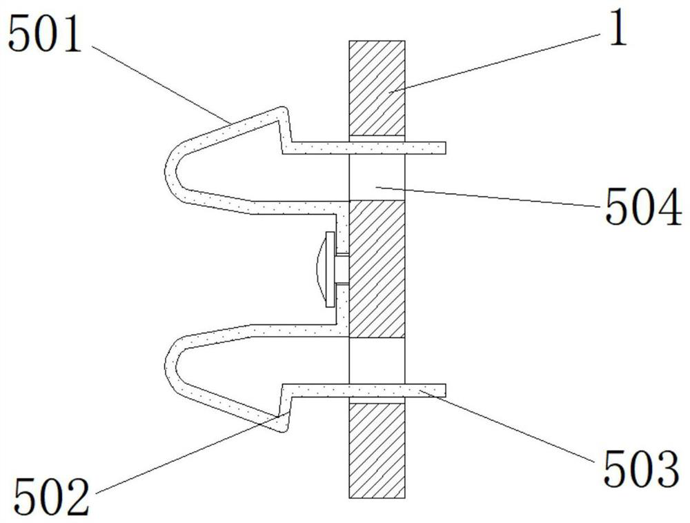 Automobile brake pad capable of automatically dissipating heat