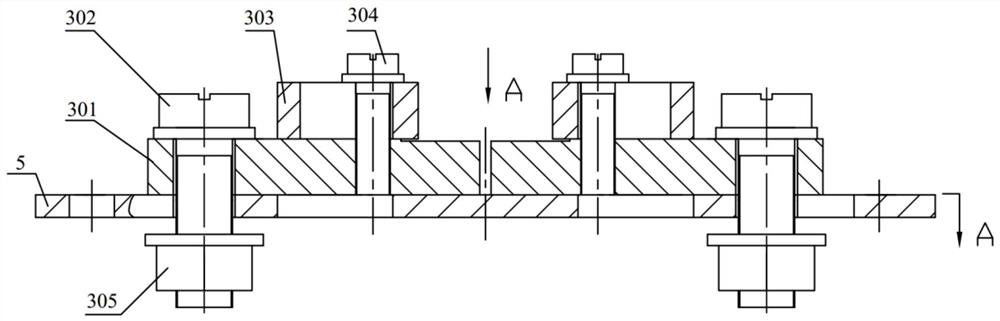 A miniature current heating rapid annealing furnace and heating fixture