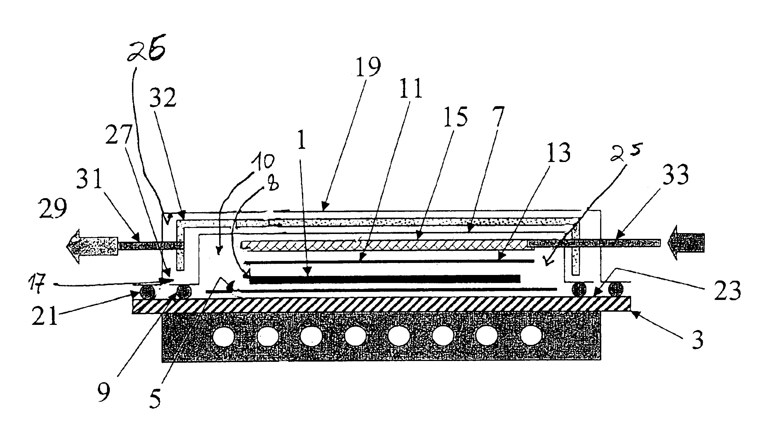 Method and device for producing fiber-reinforced components using an injection method