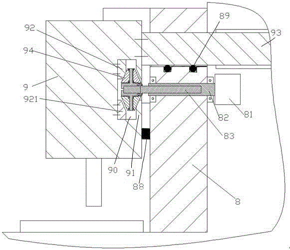 Machining device with clearance convenient to regulate