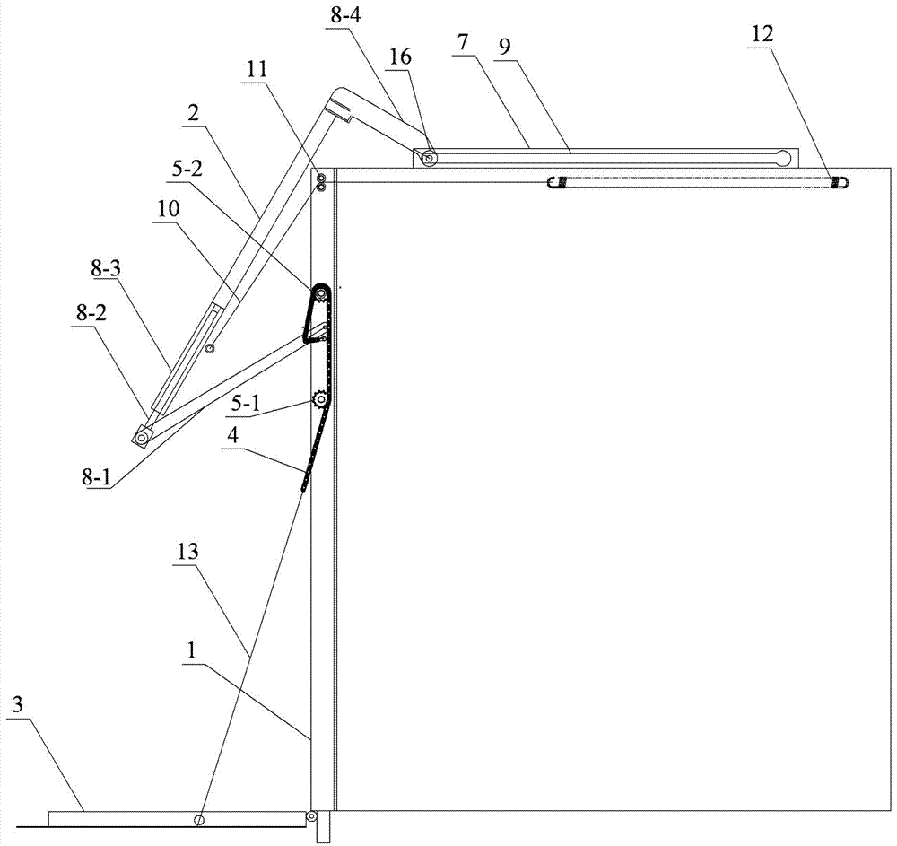 Door opening mechanism suitable for carriage side door