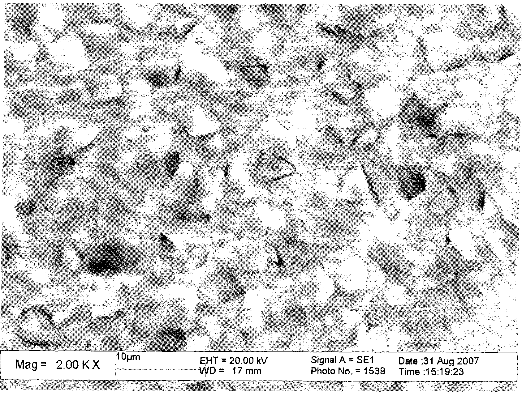 Chromium/diamond composite deposite and preparation method thereof